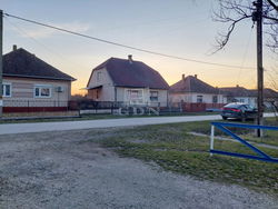 Görbeháza Családi ház