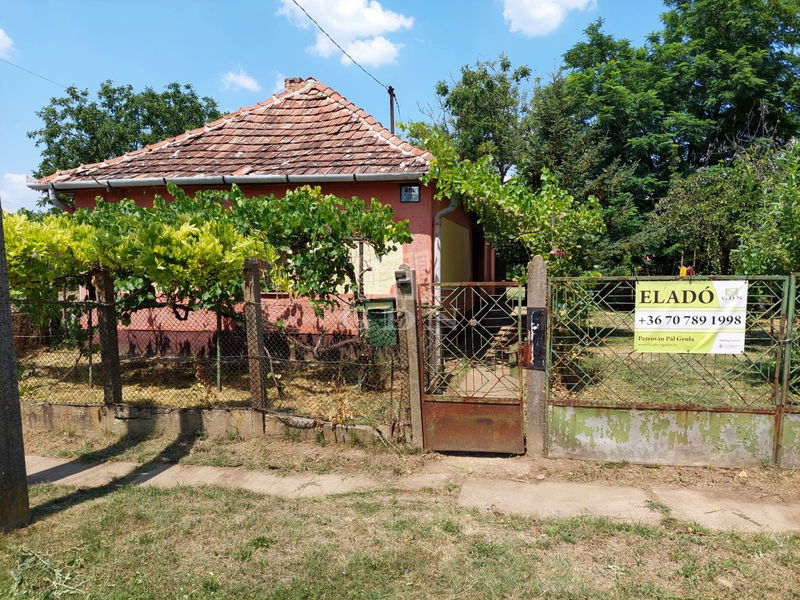 Eladó Hajdúdorog Családi ház