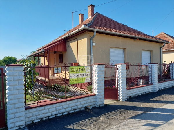 Polgár 家庭别墅 - 39.900.000 HUF