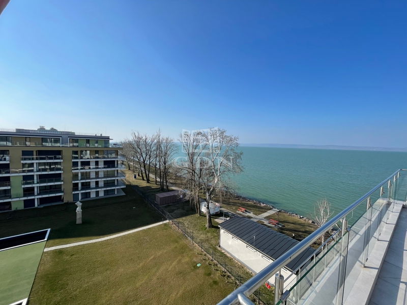 Eladó Siófok Lakás (téglaépítésű)