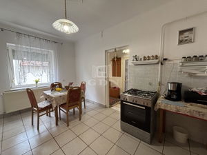 Eladó családi ház Ács, 86m2