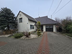 Eladó családi ház Katymár, 200m2