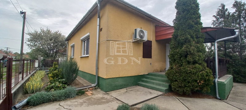 Eladó Dunafalva Családi ház