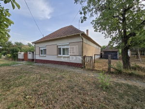 Eladó családi ház Madaras, 105m2