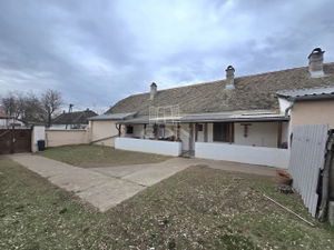 Eladó családi ház Baja, 150m2