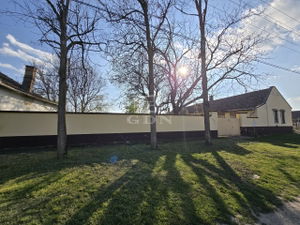 Eladó családi ház Madaras, 145m2