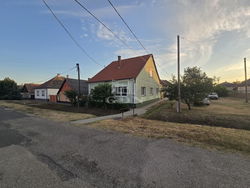 Nagybaracska Családi ház