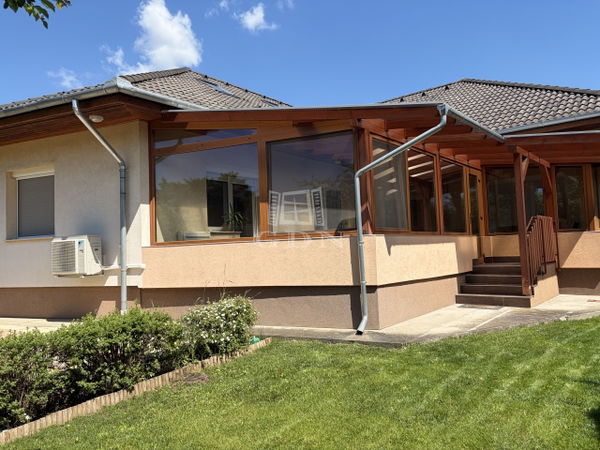 Gödöllő Casa Familiala - 279.700.000 HUF