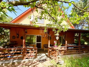 Eladó családi ház Erdőkertes, 218m2