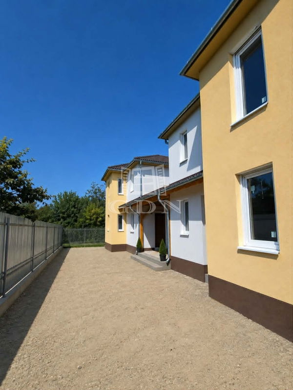 Vecsés Doppelhaus - 125.000.000 HUF