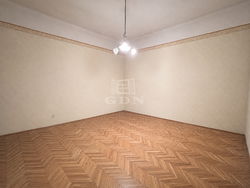 Budapest VI. kerület 公寓房（砖头）