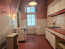 Budapest VIII. kerület Locuinta (caramida)