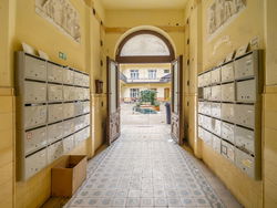 Budapest VI. kerület 公寓房（砖头）