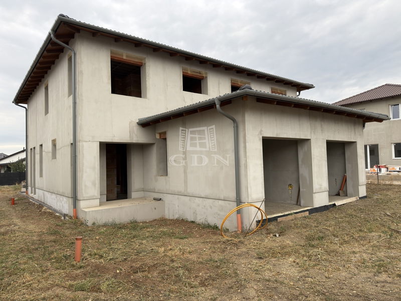 Eladó Vecsés Ikerház