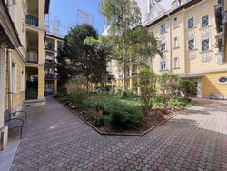 Budapest VIII. kerület 公寓房（砖头）