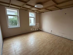Eladó házrész Budapest XV. kerület, 37m2