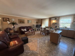 Kiadó lakás (téglaépítésű) Szeged, 100m2