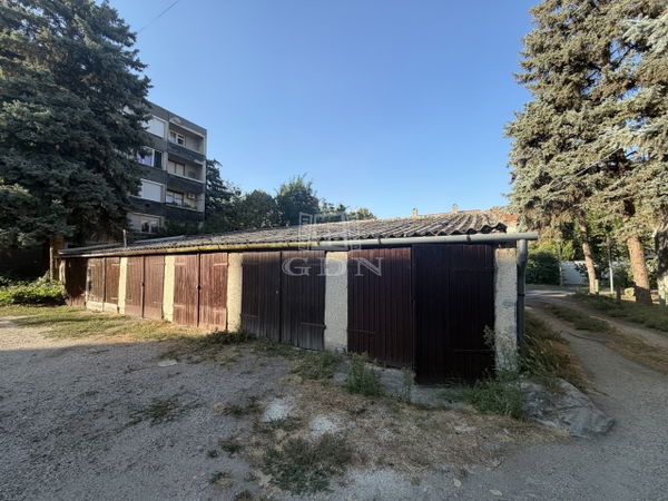 Szeged Гараж - 11.900.000 HUF