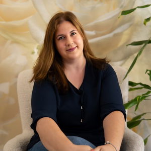 Vetró-Gyenizse Dóra Anna