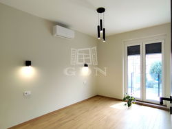 Kistarcsa Semidetached house