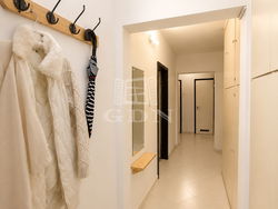 Budapest X. kerület Apartment (Sliding shutter)
