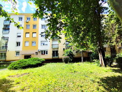 Budapest X. kerület Apartment (Sliding shutter)