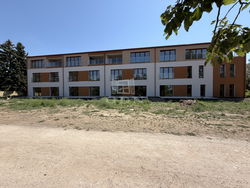 Kiskunlacháza Lakás (téglaépítésű)