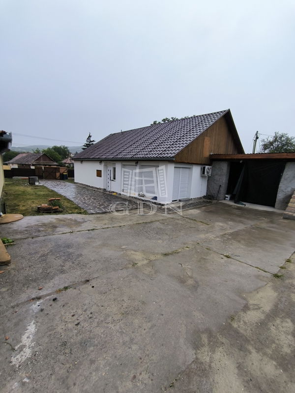 Eladó Buják Családi ház