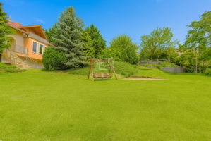 Eladó családi ház Szentendre, 500m2