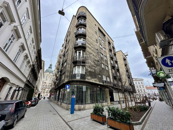 Budapest, VI. kerület Lakás - 185.000 Ft