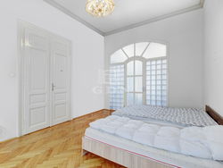 Budapest VII. kerület 公寓房（砖头）