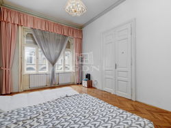 Budapest VII. kerület 公寓房（砖头）