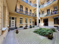 Budapest IX. kerület Locuinta (caramida)
