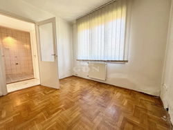 Budapest XVI. kerület Üzlethelyiség