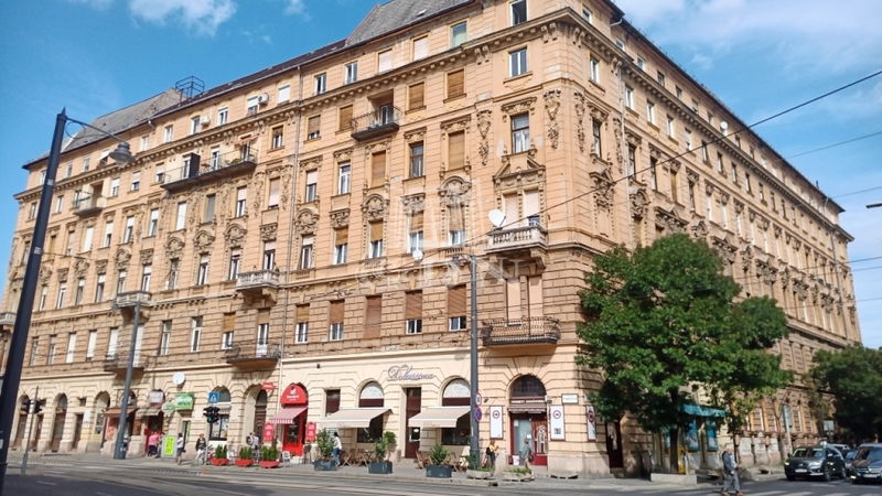 Eladó Budapest II. kerület Lakás