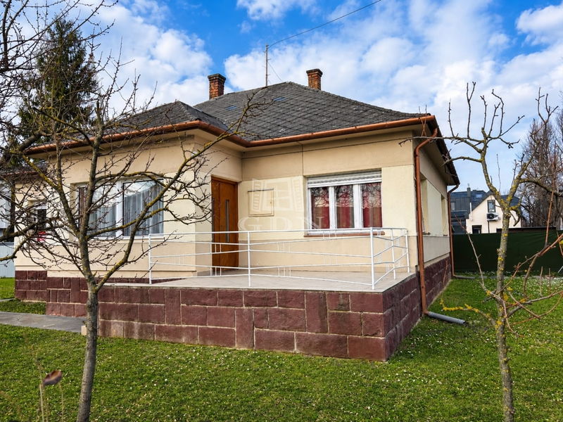 Eladó Siófok Családi ház