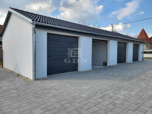 Szombathely Garázs - 12.700.000 Ft