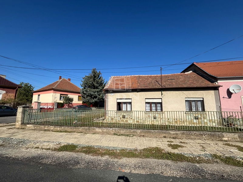 Eladó Szombathely Családi ház