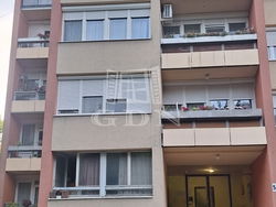 Szombathely Lakás (csúsztatott zsalu)