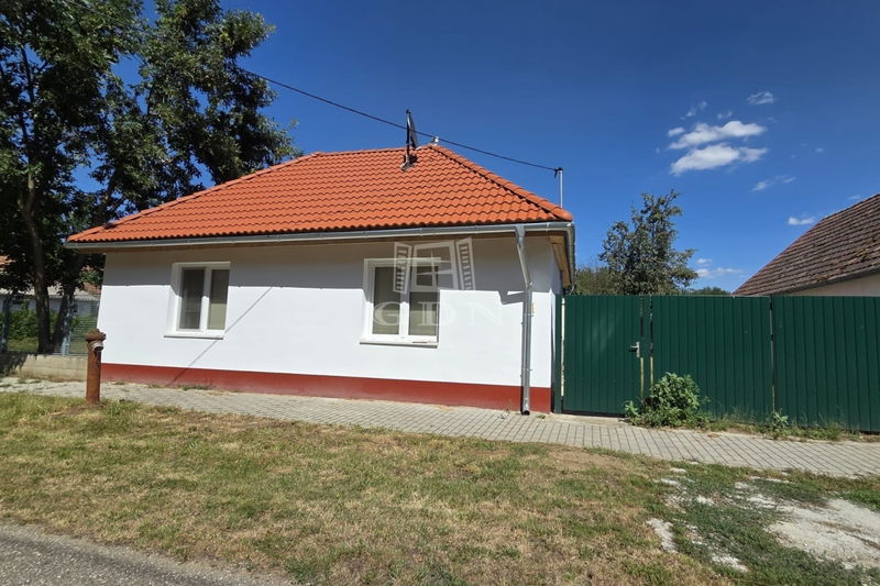 Eladó Sobor Családi ház