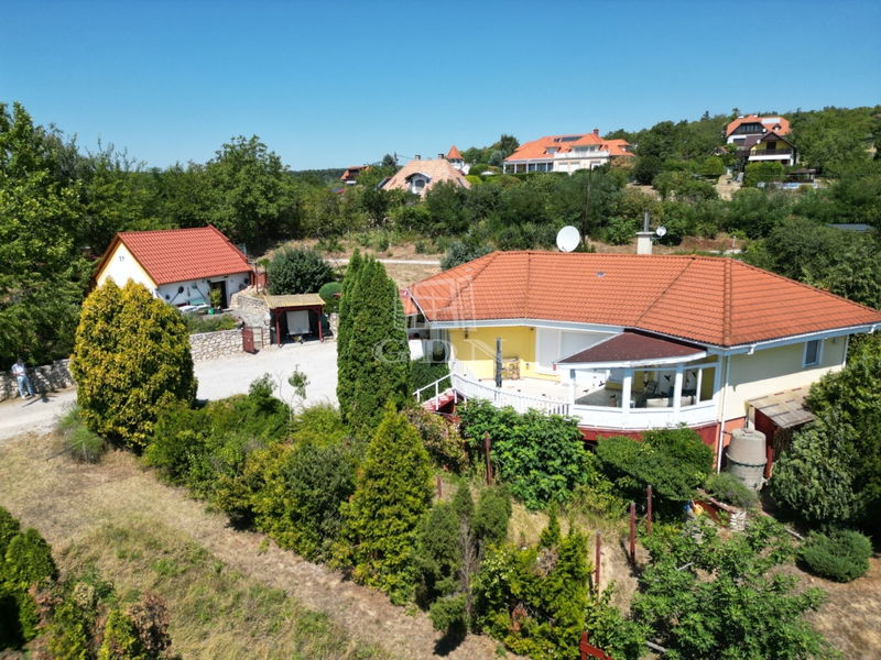 Eladó Cserszegtomaj Családi ház