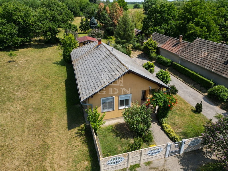 Eladó Pusztakovácsi Családi ház