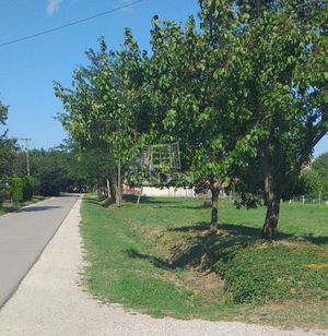 Eladó telek Pázmánd, 1579m2