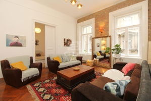 Kiadó lakás (téglaépítésű) Budapest VI. kerület, 84m2