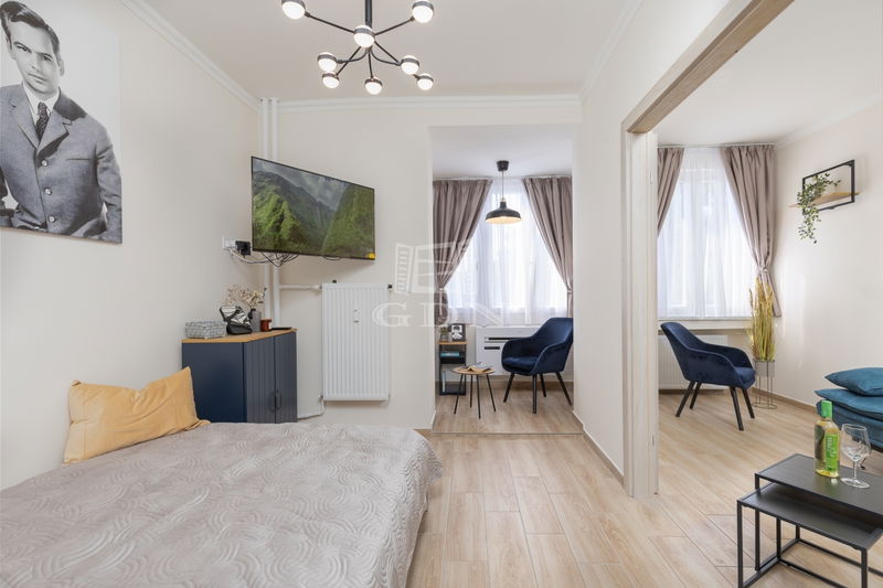 Eladó Budapest VII. kerület Lakás (téglaépítésű)