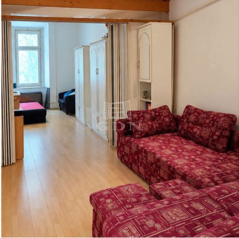 Продается Budapest VIII. kerület Квартира (кирпичная)