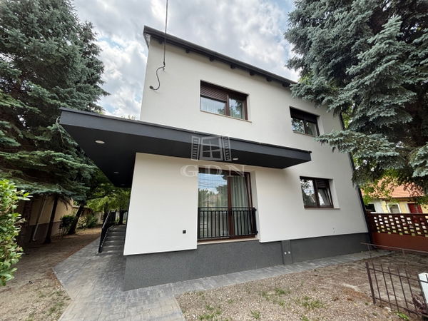 Komárom Családi ház - 169.000.000 Ft