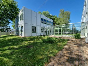 Kiadó iroda Székesfehérvár, 10m2