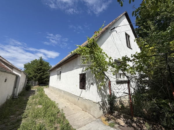 Székesfehérvár Családi ház - 76.800.000 Ft