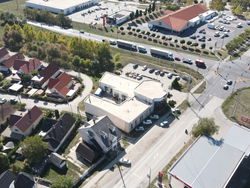 Mór Üzlethelyiség